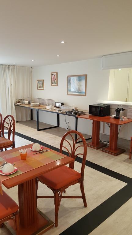Hotel Le Galoubet Villeneuve-Loubet Zewnętrze zdjęcie