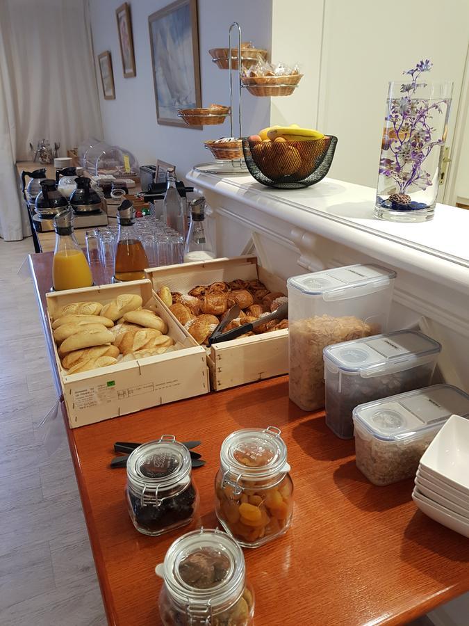 Hotel Le Galoubet Villeneuve-Loubet Zewnętrze zdjęcie