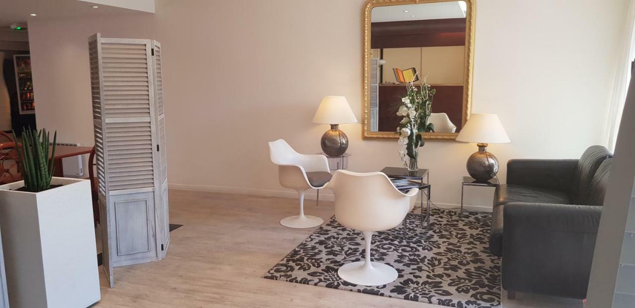 Hotel Le Galoubet Villeneuve-Loubet Zewnętrze zdjęcie
