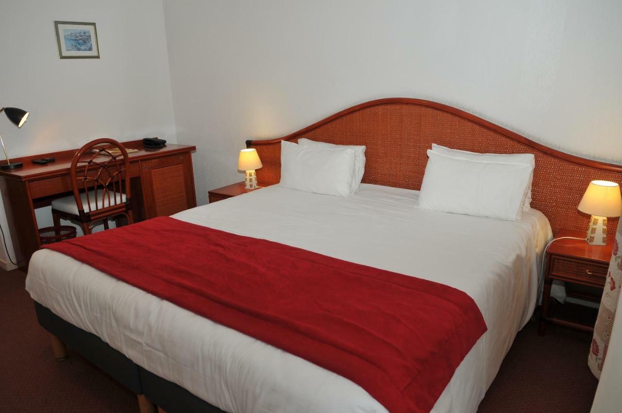Hotel Le Galoubet Villeneuve-Loubet Zewnętrze zdjęcie