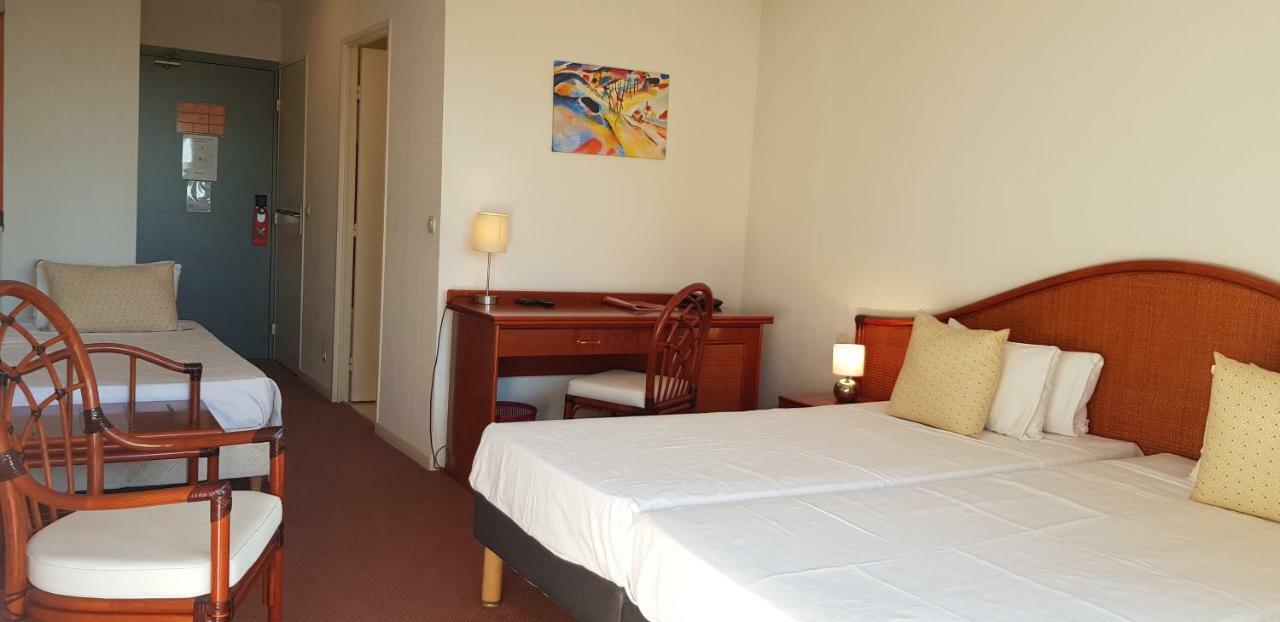 Hotel Le Galoubet Villeneuve-Loubet Zewnętrze zdjęcie